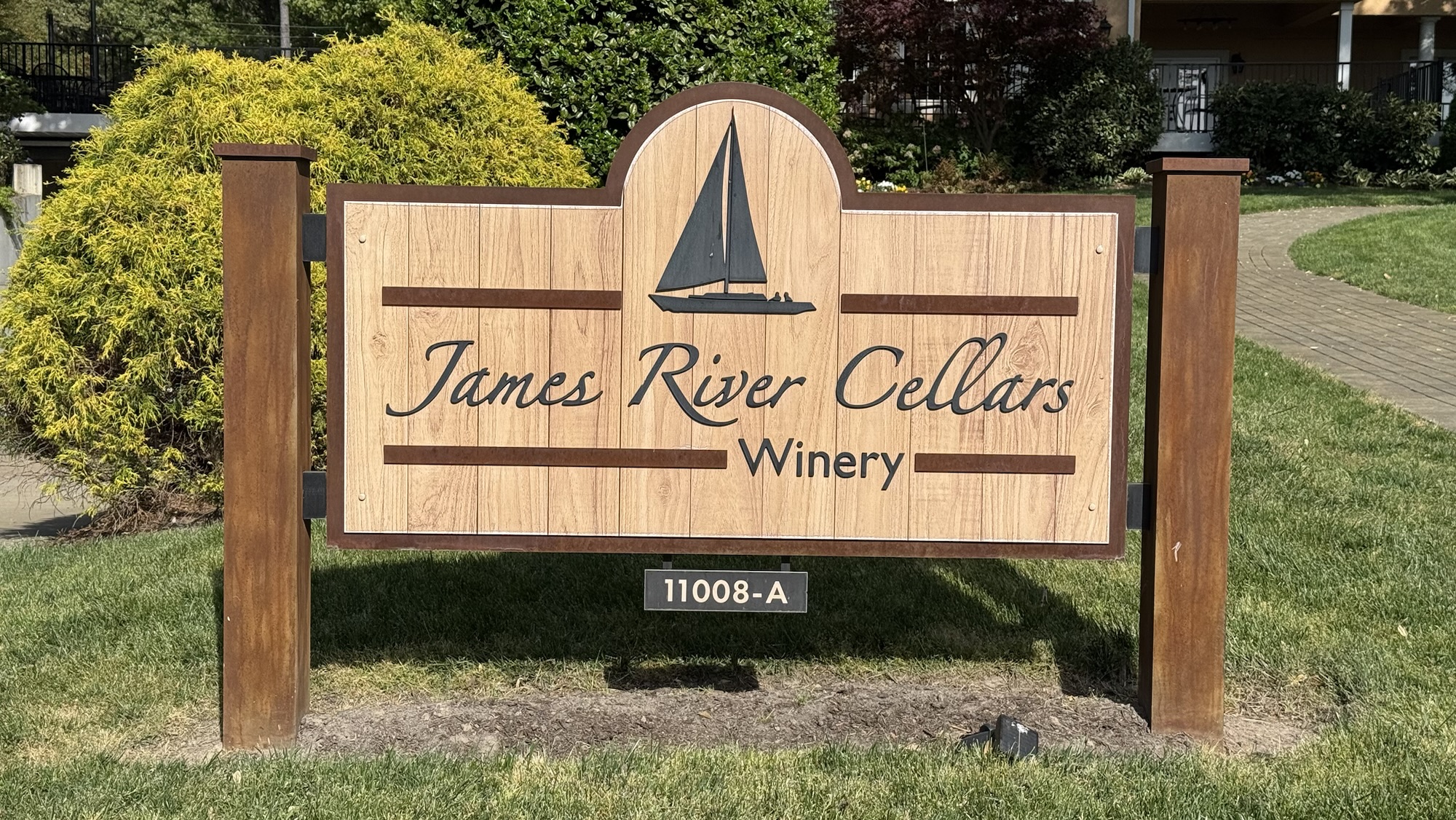 Harvest Host: James River Cellars Winery